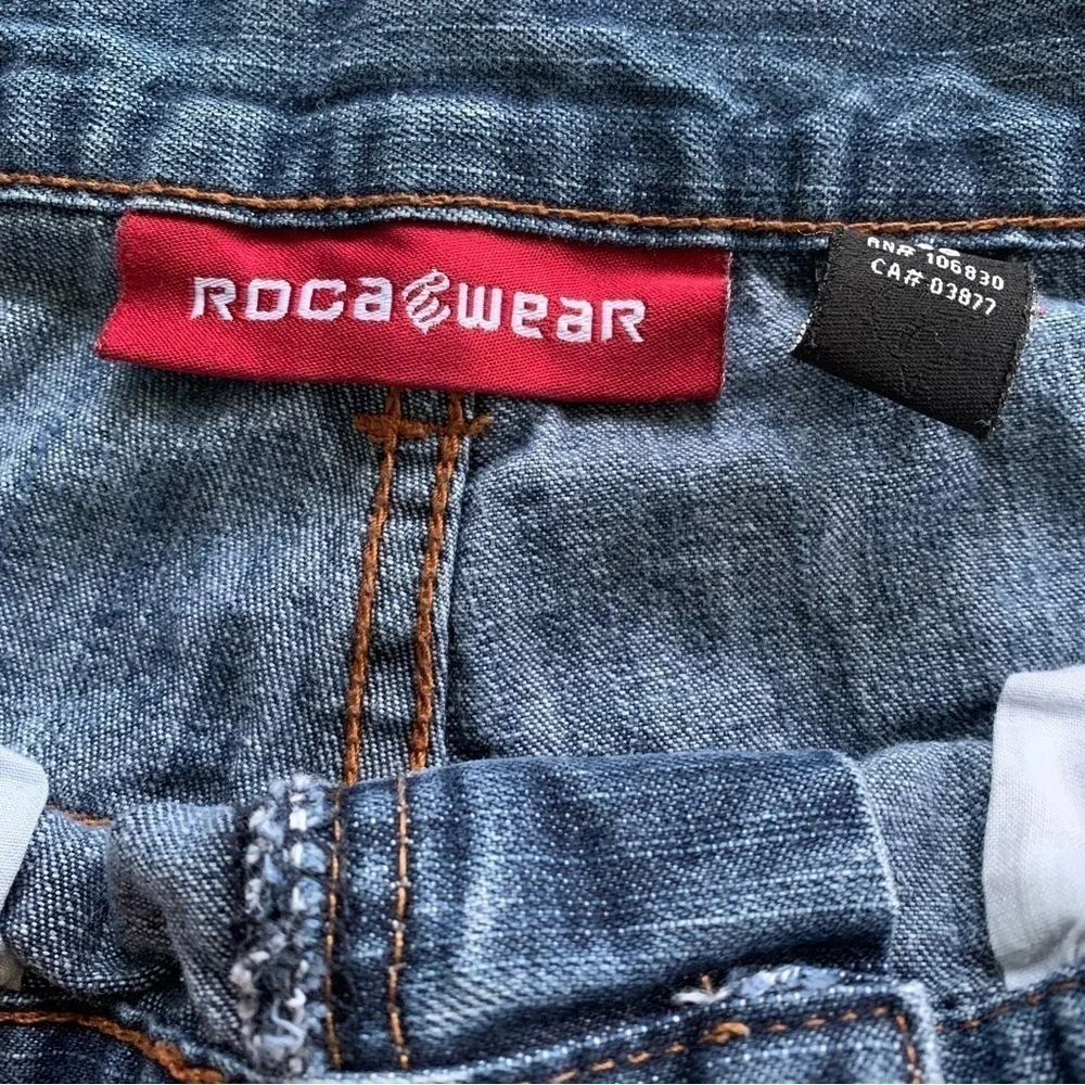 Men’s Rocawear Denim Blue Jeans Size 38 Embroidered